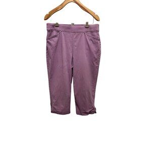 Signature Slimming Lavender 8P Petite Capris By Christopher & Banks With Stud Ac